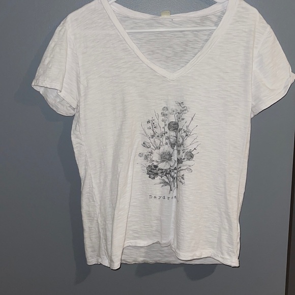 Love Vintage V-neck - Picture 1 of 2